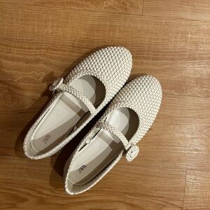 Zara white Mary Jane Shoes size 39